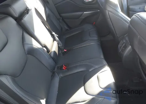 2019 Jeep Cherokee Latitude Plus 4X4 from USA, damaged, VIN 1C4PJMLX3KD446134